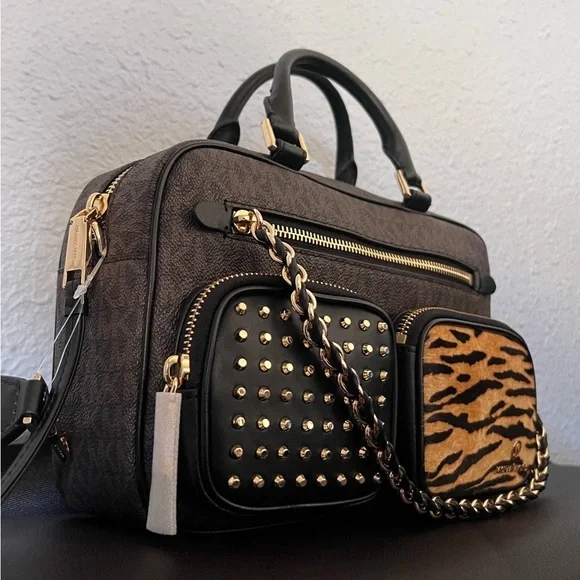 SALE🔥🔥MICHAEL KORS SIGNATURE ELLIOT STUDDED TIGER PRINT CALF HAIR SHOULDER BAG